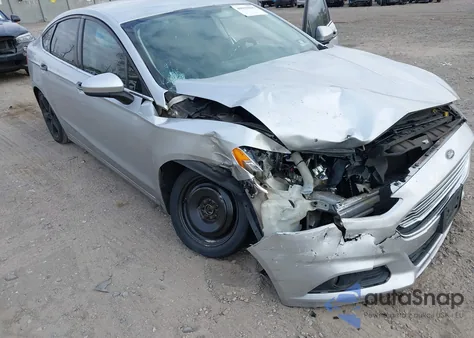 2016 Ford Fusion S из США, поврежденный, VIN 3FA6P0G74GR144515